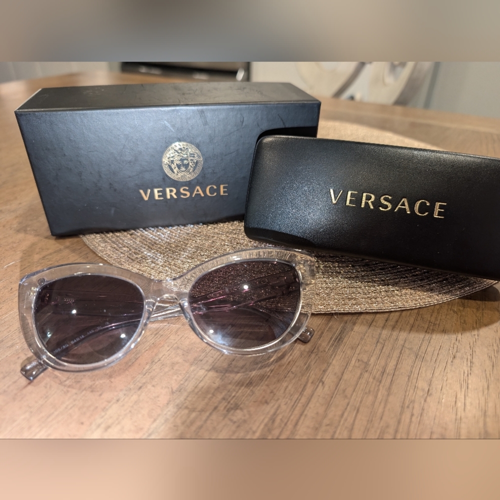 Versace 54mm Gradient Cat Eye Sunglasses - transparent